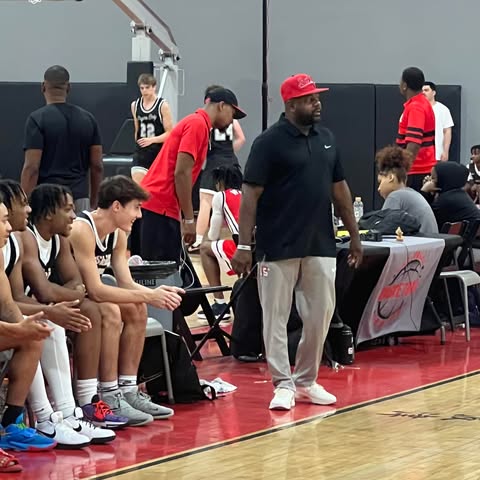 eric_talley (1) Nike ProSkills director Eric Talley coaching